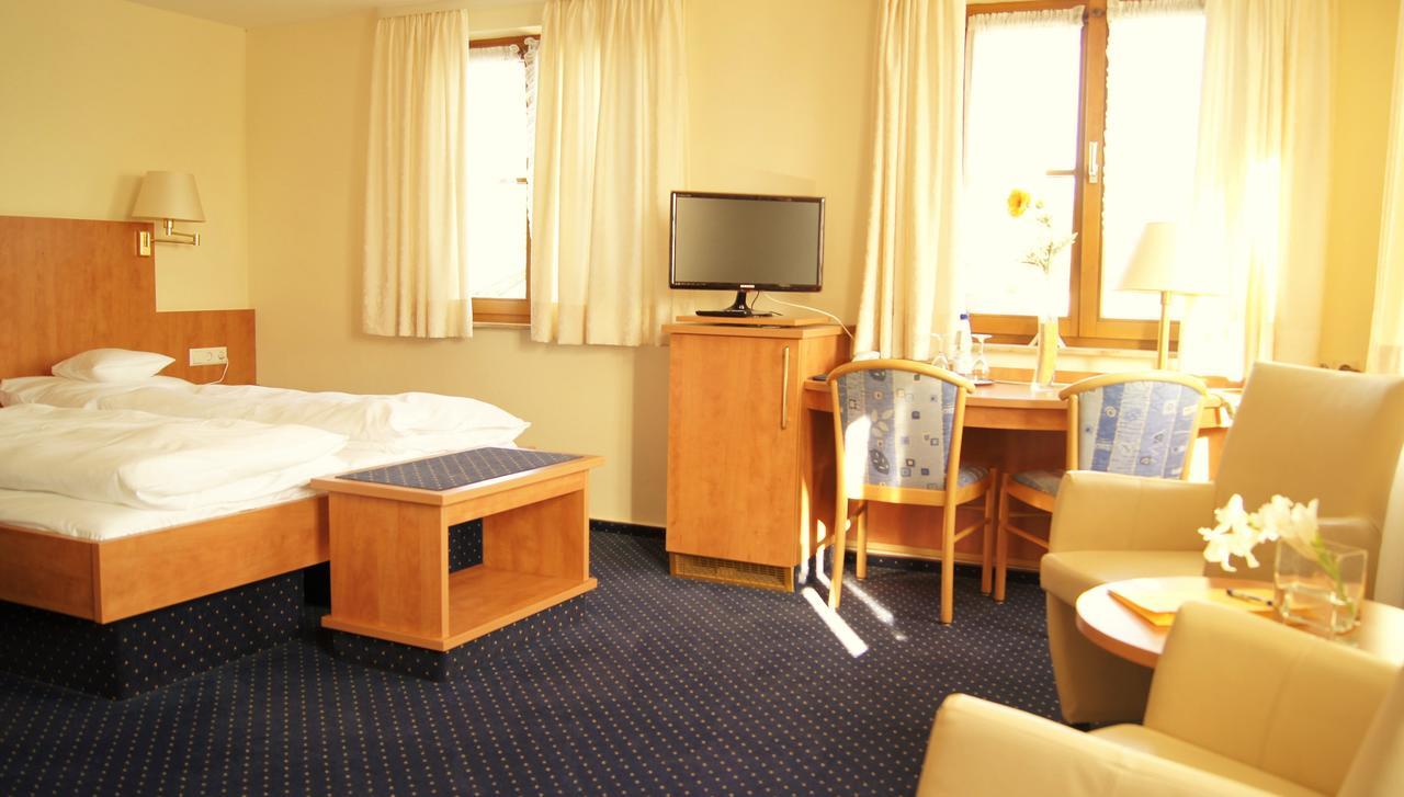 באד בוכאו Hotel Gasthof Kreuz מראה חיצוני תמונה